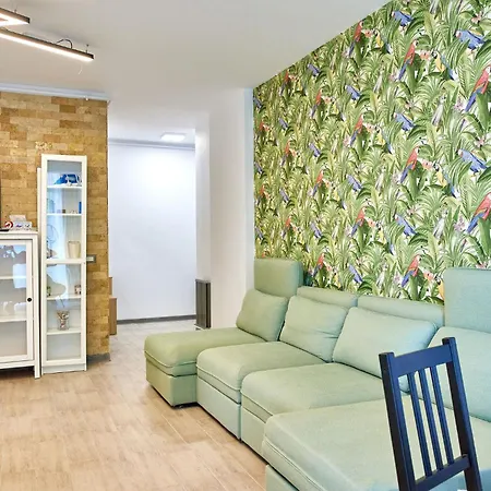 Apartment Sunny By Alz