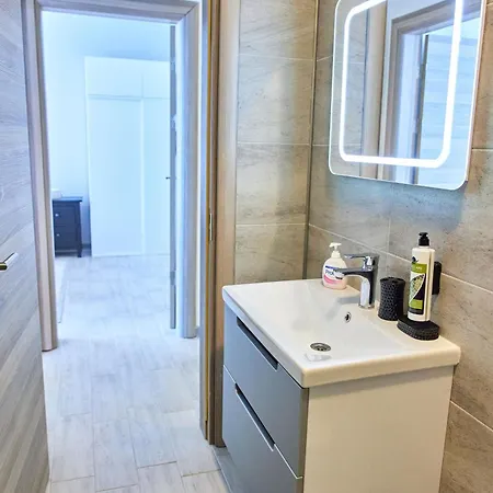 Sunny By Alz * Năvodari