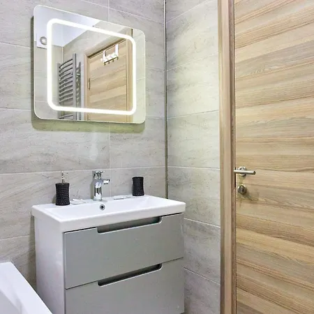 아파트 Sunny By Alz Năvodari