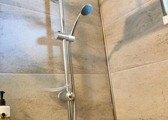 Sunny By Alz Apartman *