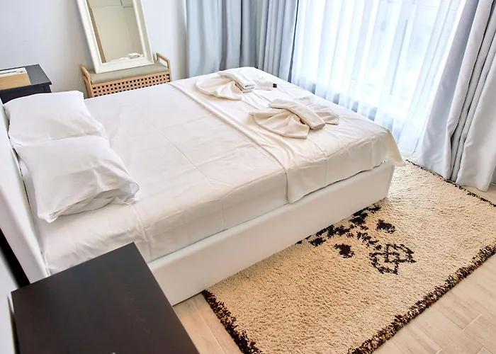 Sunny By Alz Apartman Năvodari