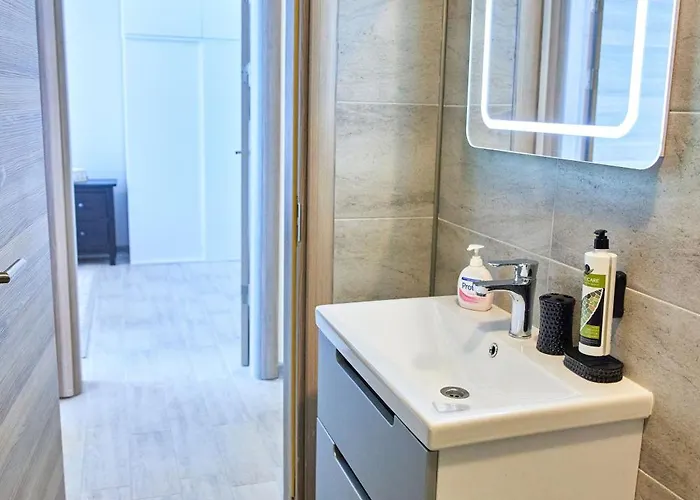 Sunny By Alz * Năvodari