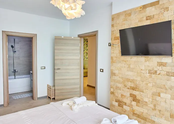 Sunny By Alz Apartman Năvodari