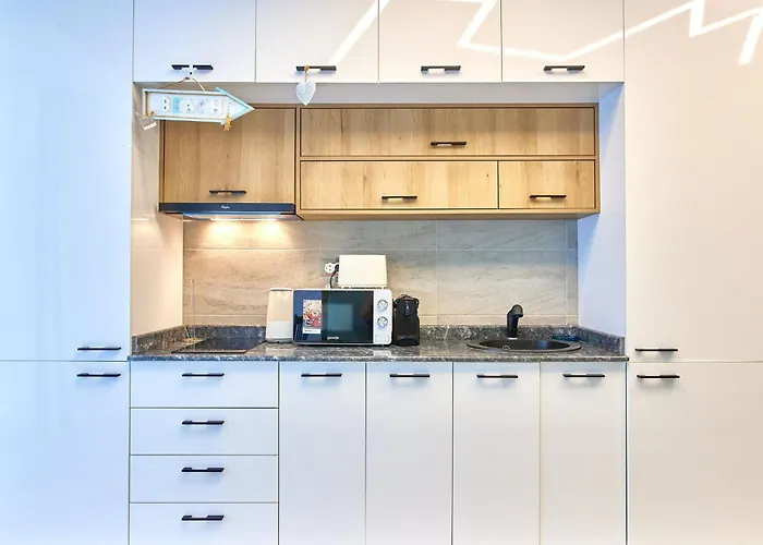 Sunny By Alz Apartman *